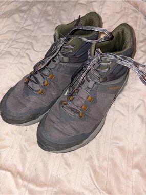 Eddie Bauer Gray and Olive Men's Hiking Boots
